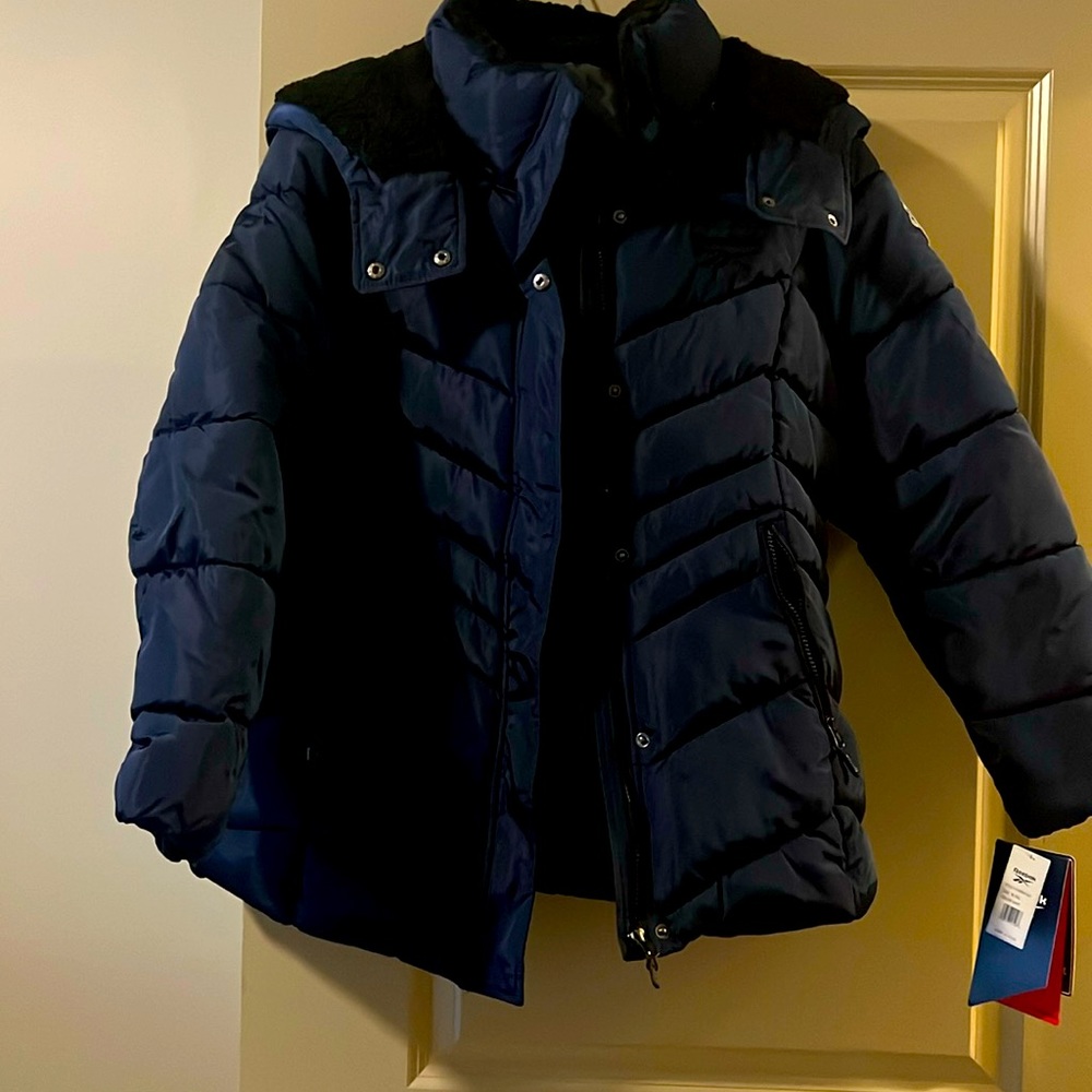Reebok NWT winter jacket -Navy with black fleece detachable hood